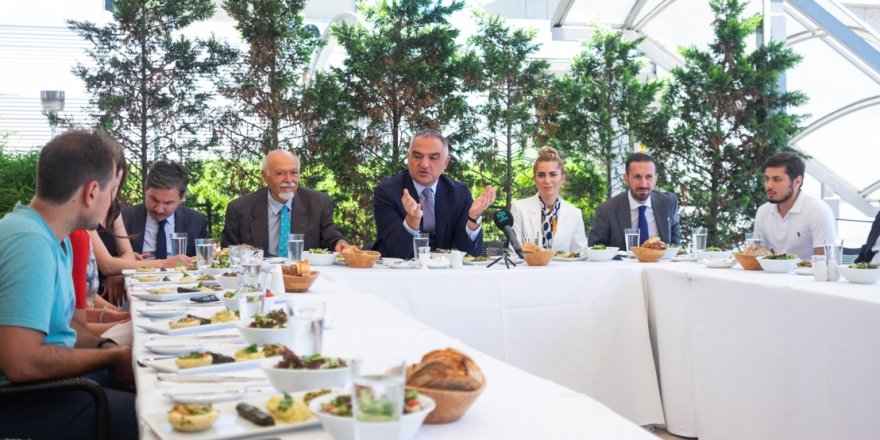 Министр культуры и туризма Турции встретился с российскими журналистами