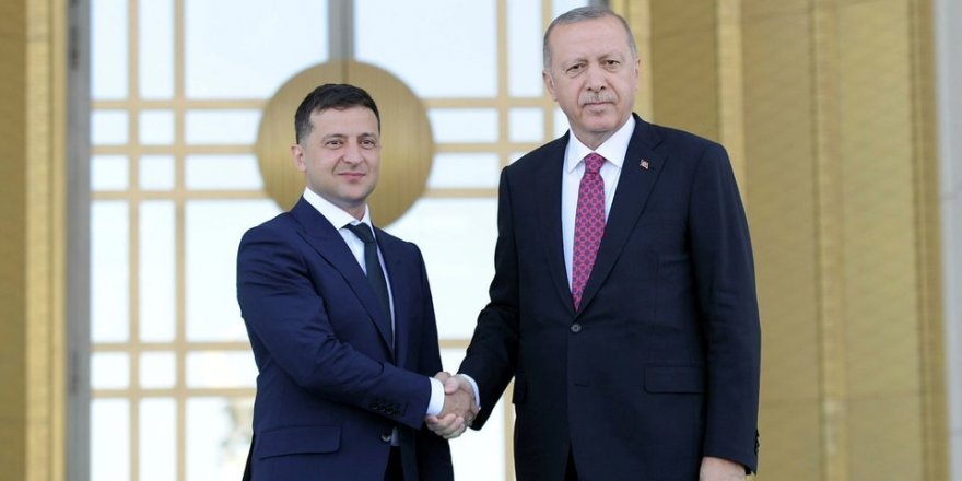 Президент Украины Зеленский с первым официальным визитом в Турции
