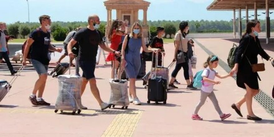 В Турции российские туристы заразились коронавирусом