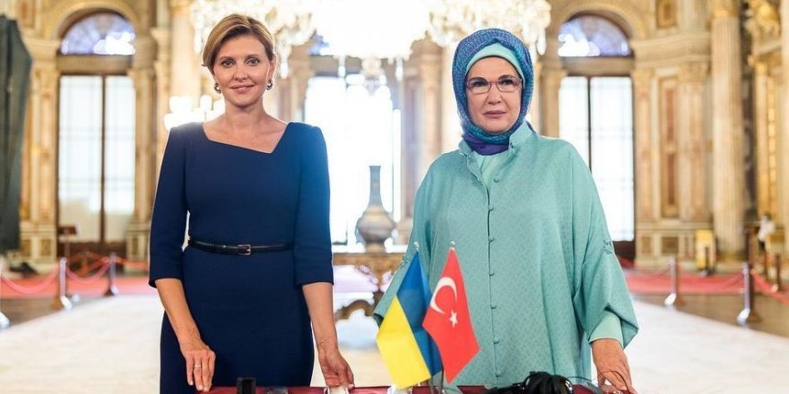 Две леди Елена Зеленская и Эмине Эрдоган вместе в Стамбуле