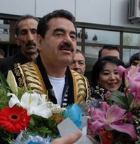 Турецкий певец Ибрагим Татлысес в Узбекистане