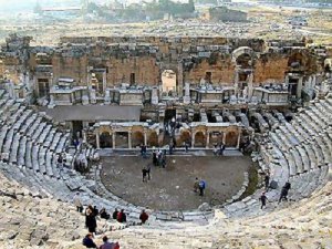 Город Иераполис снова принимает туристов