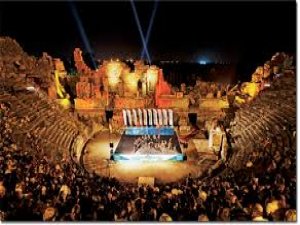 В Сиде проходит Международный фестиваль культуры и искусства