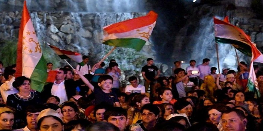 В Душанбе отмечают День национального единства