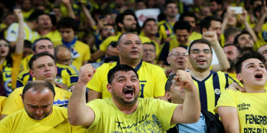 Футбольные фанаты. Турецкое безумие