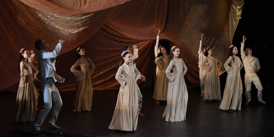 В Стамбуле прошла премьера узбекского национального балета лазги