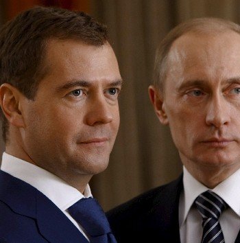 Кремль обнародовал доходы Медведева и Путина