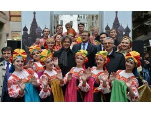 Фестиваль российской культуры в Стамбуле начался со скандала