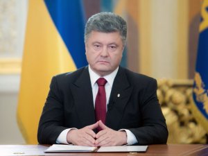 Порошенко позволил закрыть границу с Россией