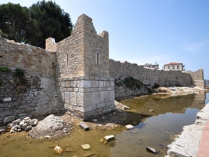 Завершен первый этап реставрации стен замка в г. Фоча 