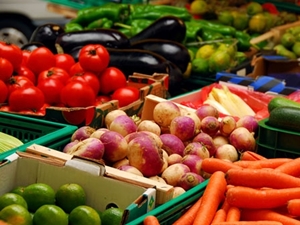 Опасность в рыночных овощах и фруктах