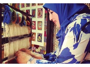 В Турции выпустили книгу по истории коврика для молитвы