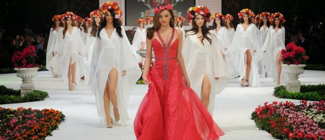 Показ мод Dosso Dossi становится все более масштабным и востребованным