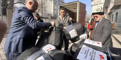 Кыргызы собрали гумпомощь для Турции