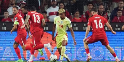 Историческое поражение: Турция уступила Испании 0:6 впервые за 41 год