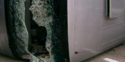 В Турции автобус скатился в ущелье