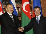 Алиев и Медведев обсудили проблему Карабаха