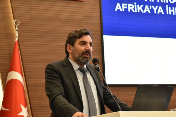 abdulkadir-develi-afrika.jpeg
