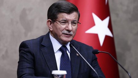 davutoglu.jpg