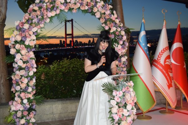 ozada-islamova-istanbul.jpg