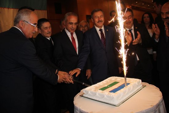 uzbek-resepsion.jpg